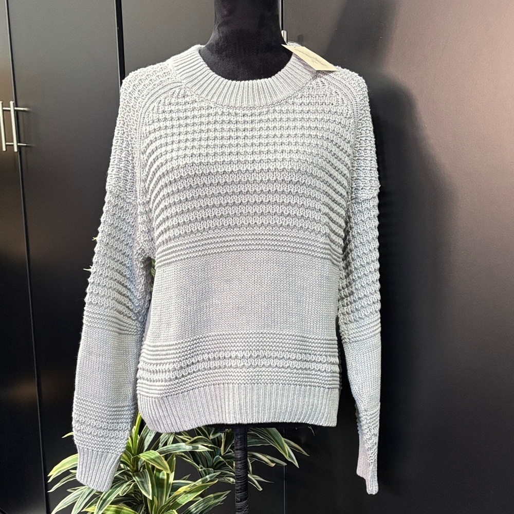 Universal Thread pullover, crewneck knit sweater, balloon sleeve